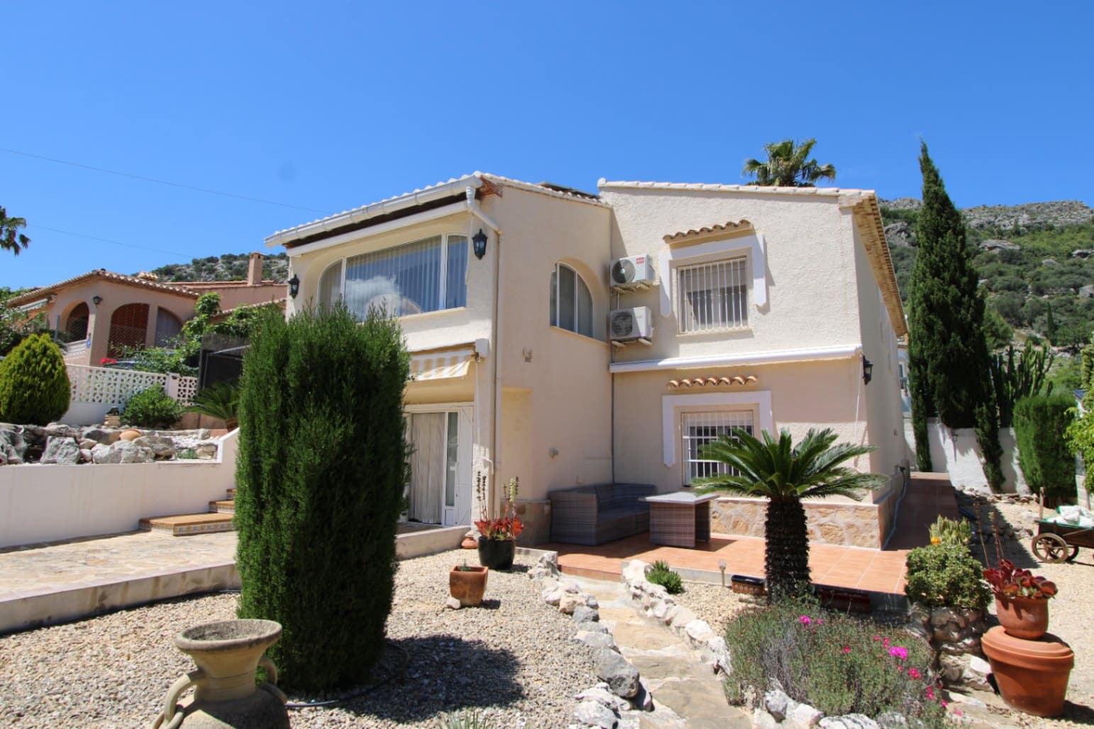 4 sypialnia Willa na sprzedaż w Tormos z garażem - 350 000 € (Ref: 9830357)