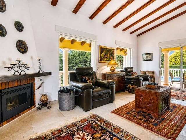 3 bedroom Villa for sale in La Sella with pool garage - € 660,000 (Ref: 9830359)
