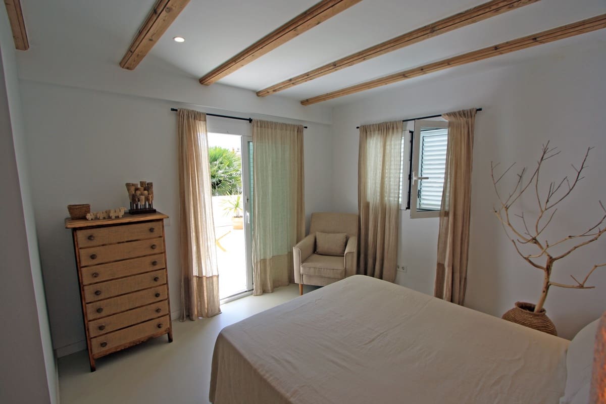 3 bedroom Terraced Villa for sale in Denia with pool garage - € 799,000 (Ref: 9891136)