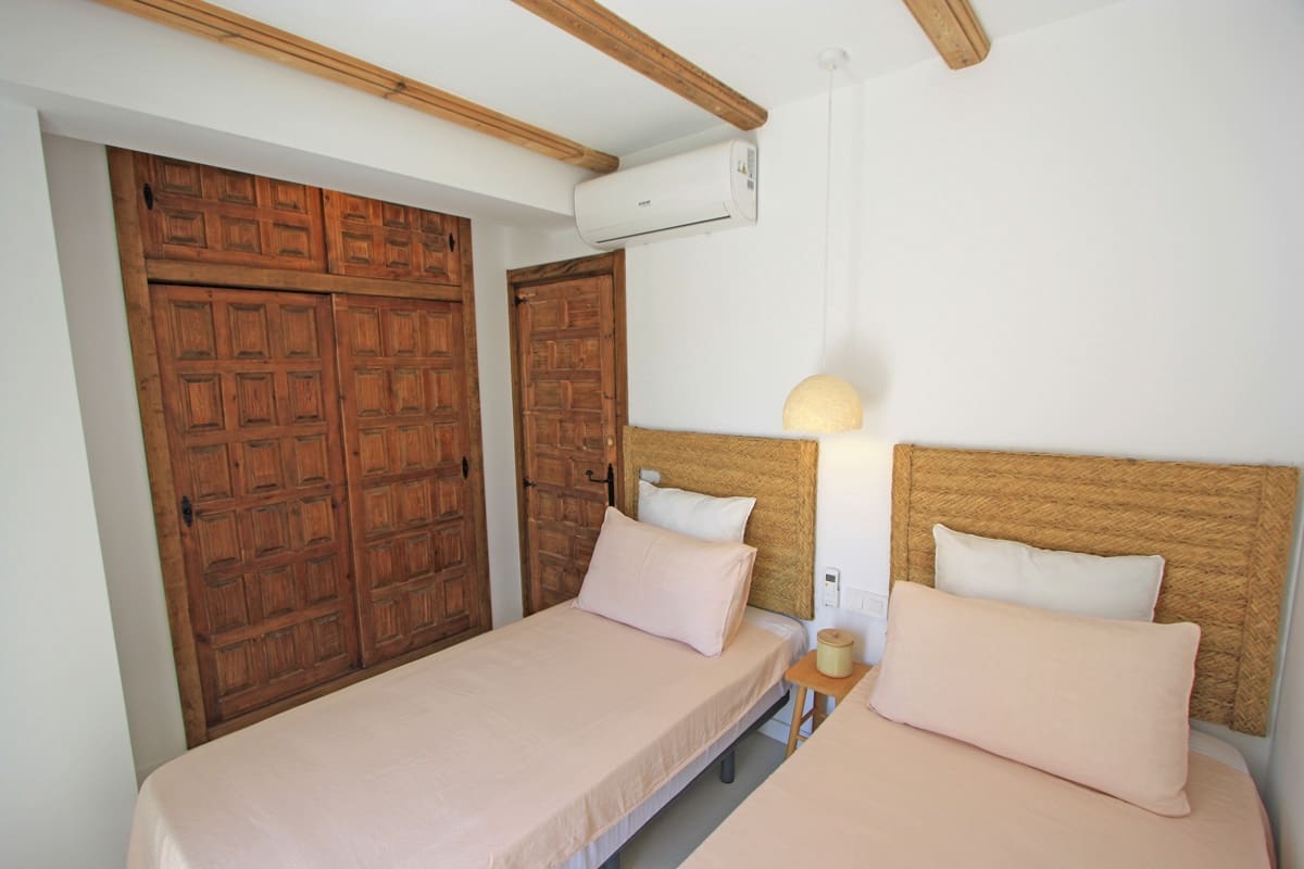3 bedroom Terraced Villa for sale in Denia with pool garage - € 799,000 (Ref: 9891136)