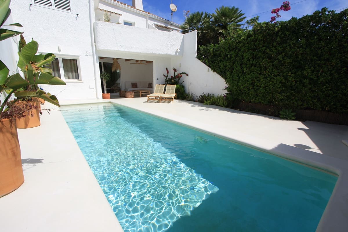 3 bedroom Terraced Villa for sale in Denia with pool garage - € 799,000 (Ref: 9891136)