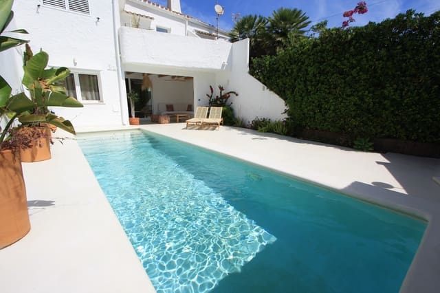Adosado de 3 habitaciones en Las Marinas / Les Marines, Dénia en venta con piscina garaje - 799.000 € (Ref: 9891136)