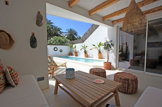 Adosado de 3 habitaciones en Las Marinas / Les Marines, Dénia en venta con piscina garaje - 799.000 € (Ref: 9891136)