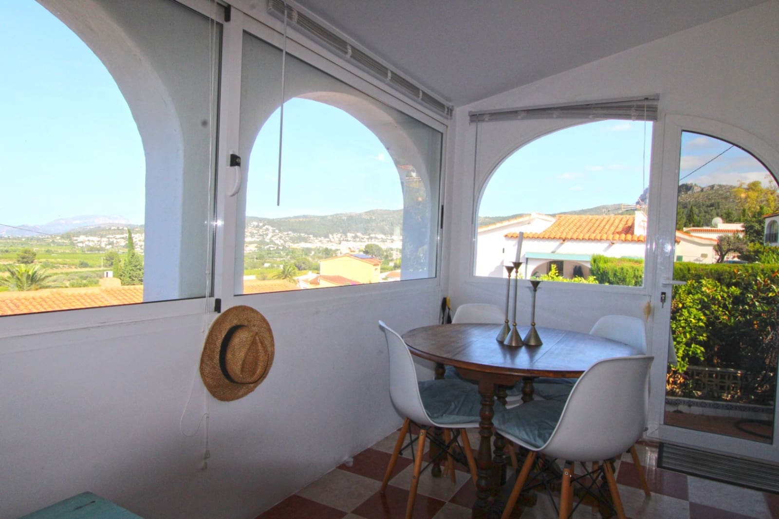 2 Zimmer Villa zu verkaufen in Orba mit Pool Garage - 175.000 € (Ref: 9895418)