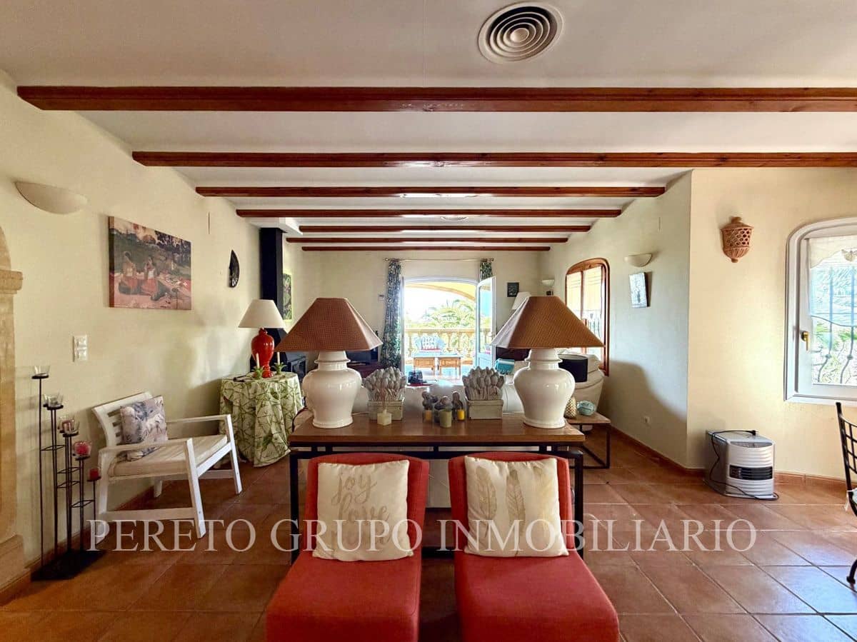 4 bedroom Villa for sale in Denia with pool garage - € 795,000 (Ref: 9895419)