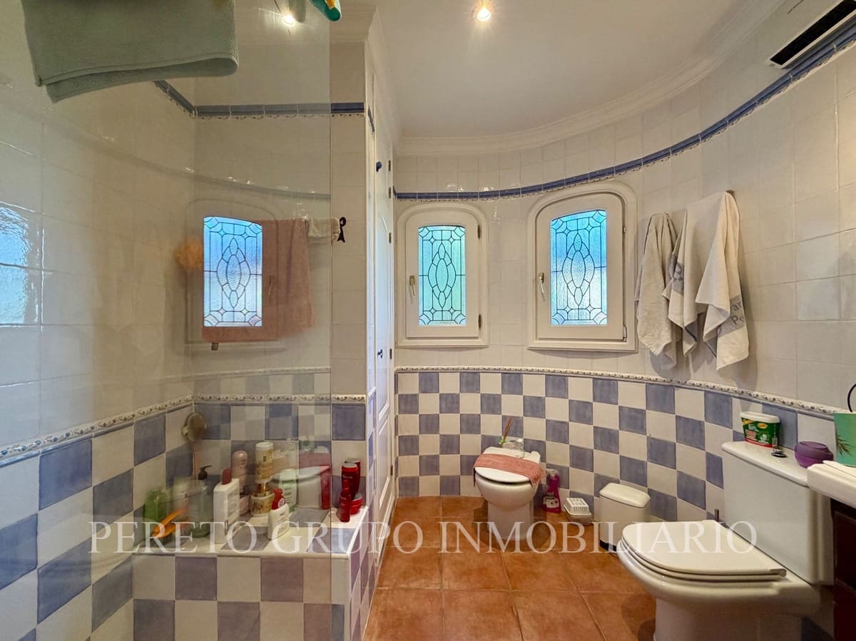 4 bedroom Villa for sale in Denia with pool garage - € 795,000 (Ref: 9895419)