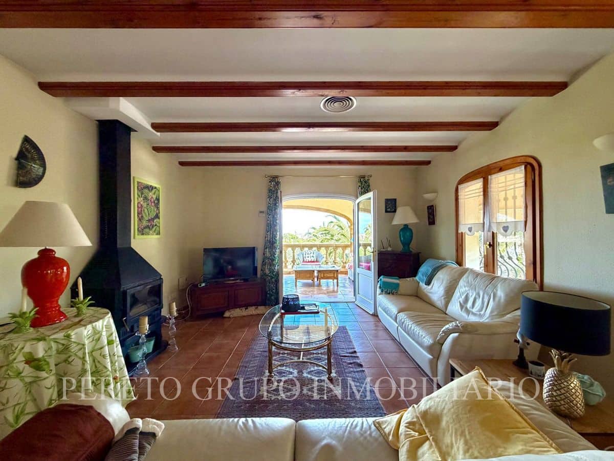4 bedroom Villa for sale in Denia with pool garage - € 795,000 (Ref: 9895419)