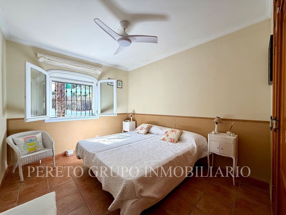 4 bedroom Villa for sale in Denia with pool garage - € 795,000 (Ref: 9895419)