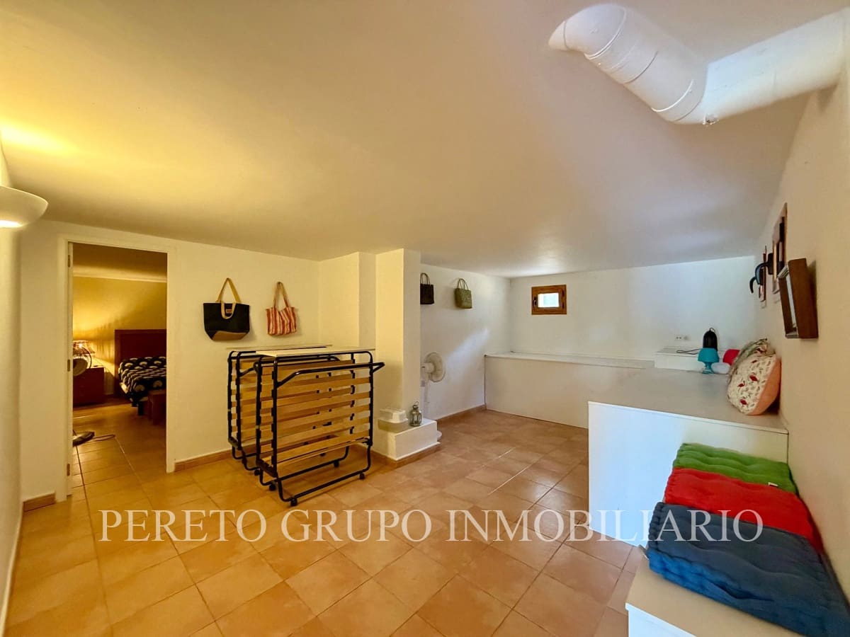 4 bedroom Villa for sale in Denia with pool garage - € 795,000 (Ref: 9895419)