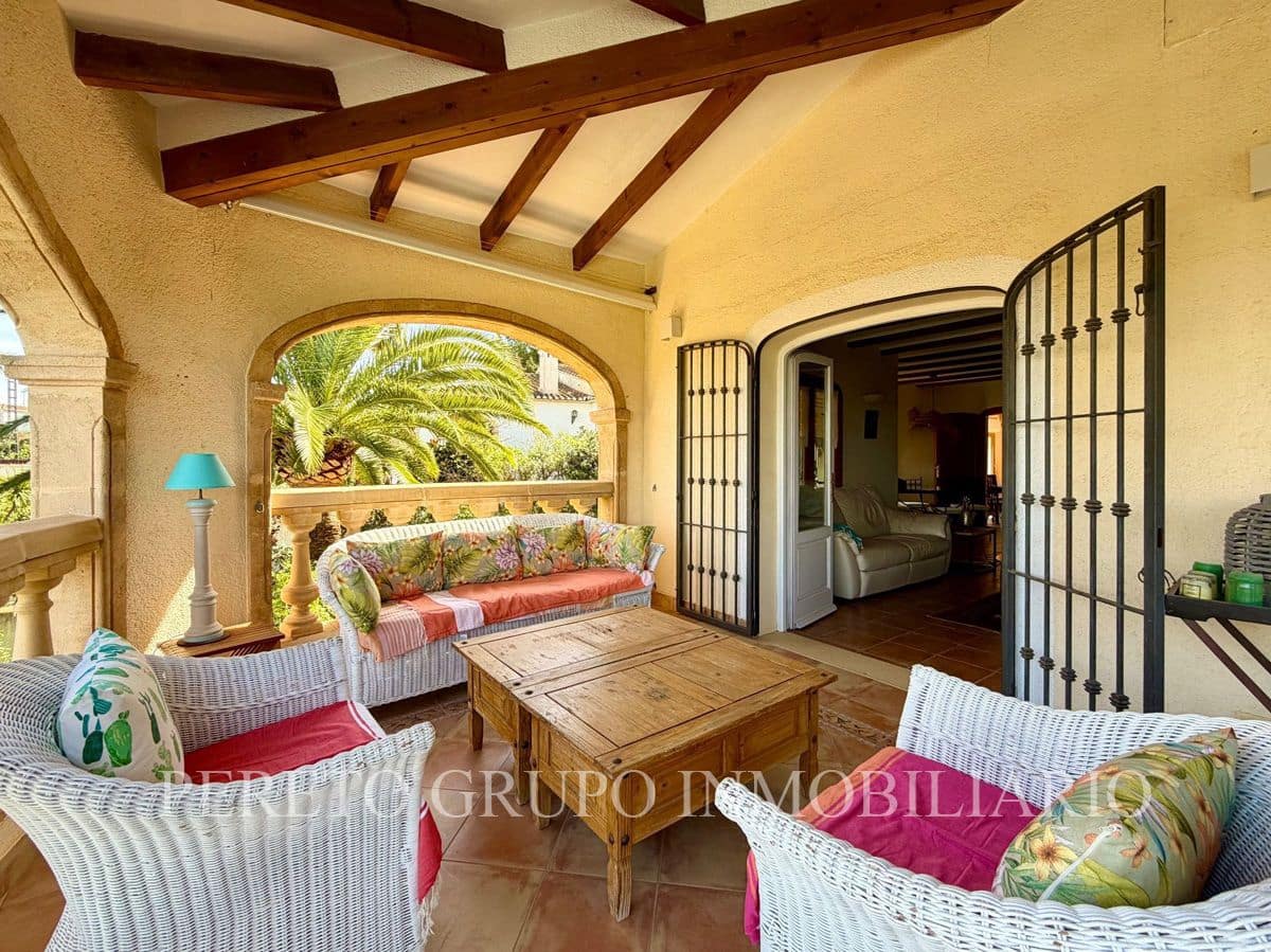 4 bedroom Villa for sale in Denia with pool garage - € 795,000 (Ref: 9895419)