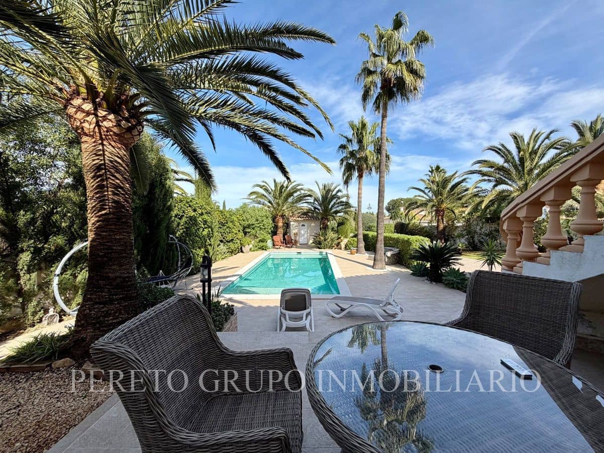 4 bedroom Villa for sale in Denia with pool garage - € 795,000 (Ref: 9895419)