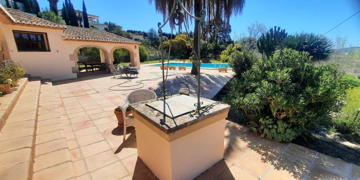 4 sypialnia Willa na sprzedaż w Javea / Xabia z basenem garażem - 1 350 000 € (Ref: 9908910)