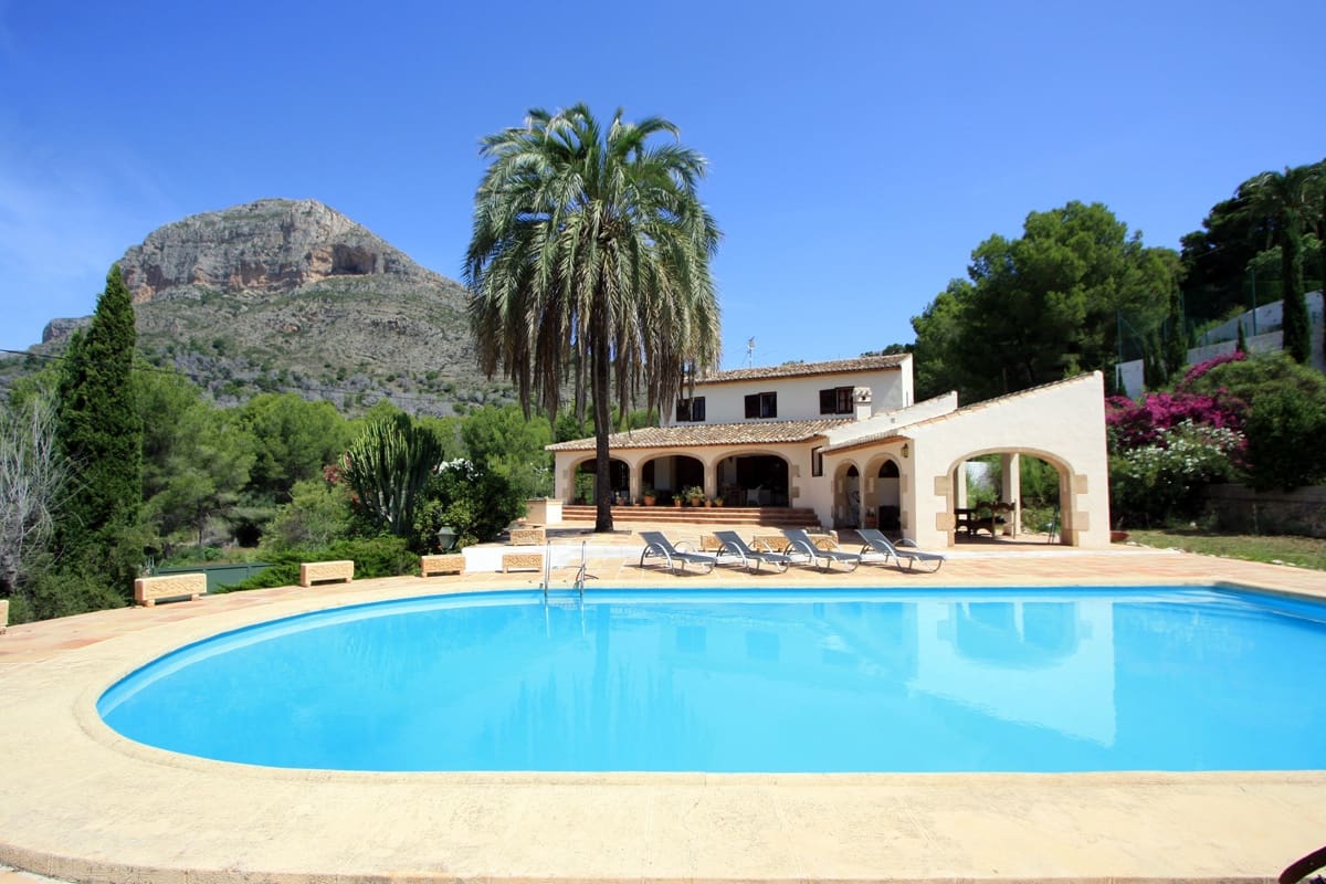 4 soverom Villa til salgs i Javea / Xabia med svømmebasseng garasje - € 1 350 000 (Ref: 9908910)