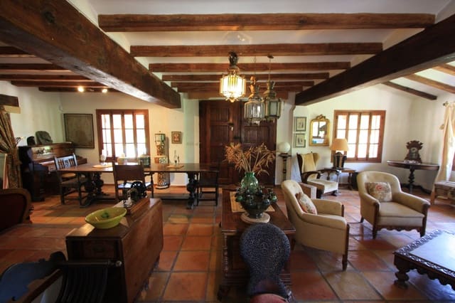 4 soverom Villa til salgs i Montgó - Ermita, Javea / Xàbia med svømmebasseng garasje - € 1 350 000 (Ref: 9908910)