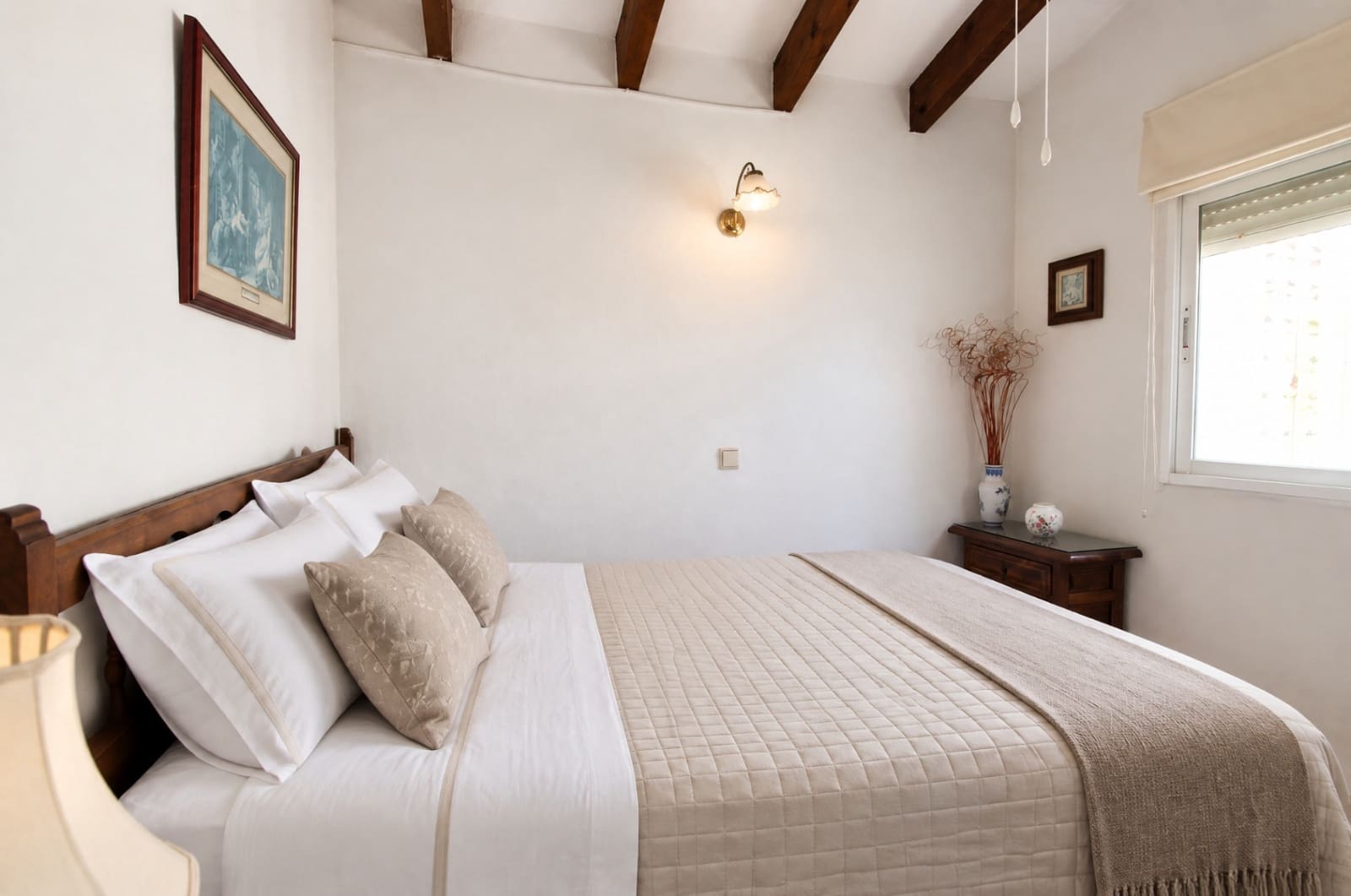 3 bedroom Villa for sale in Orba with garage - € 259,000 (Ref: 9936817)
