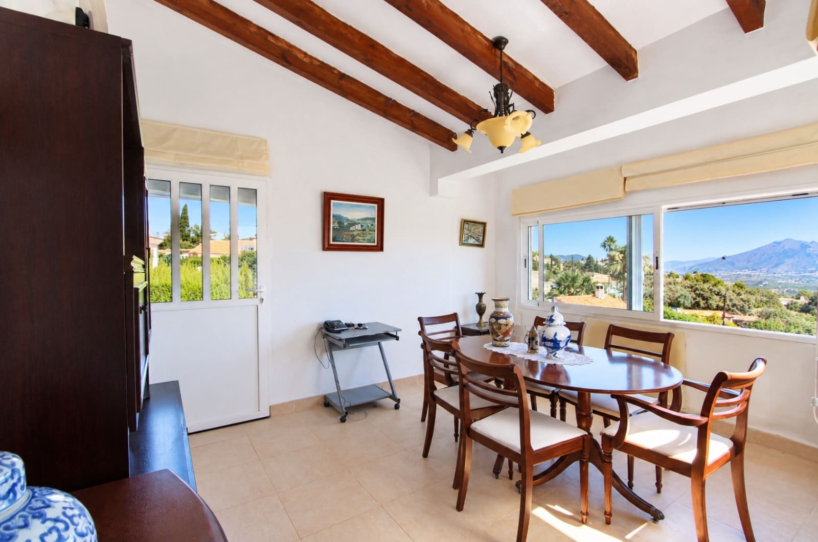 3 bedroom Villa for sale in Orba with garage - € 259,000 (Ref: 9936817)