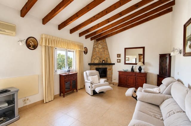 3 soverom Villa til salgs i Orba med garasje - € 259 000 (Ref: 9936817)