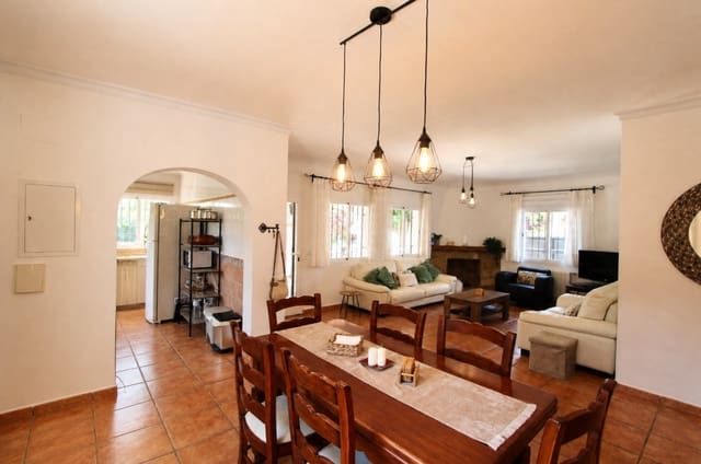 4 sovrum Villa till salu i Orba med pool garage - 525 000 € (Ref: 9940812)