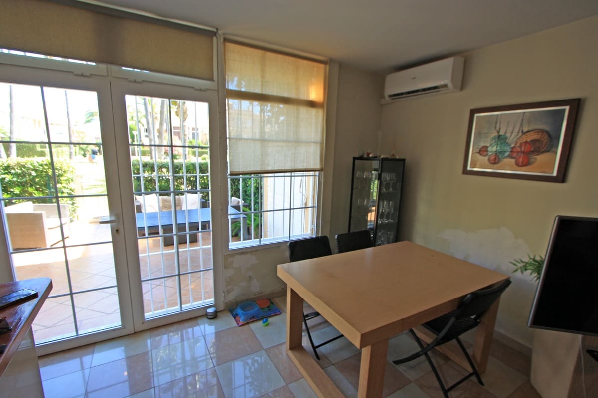 3 Zimmer Apartment zu verkaufen in Denia mit Pool Garage - 330.000 € (Ref: 9944329)