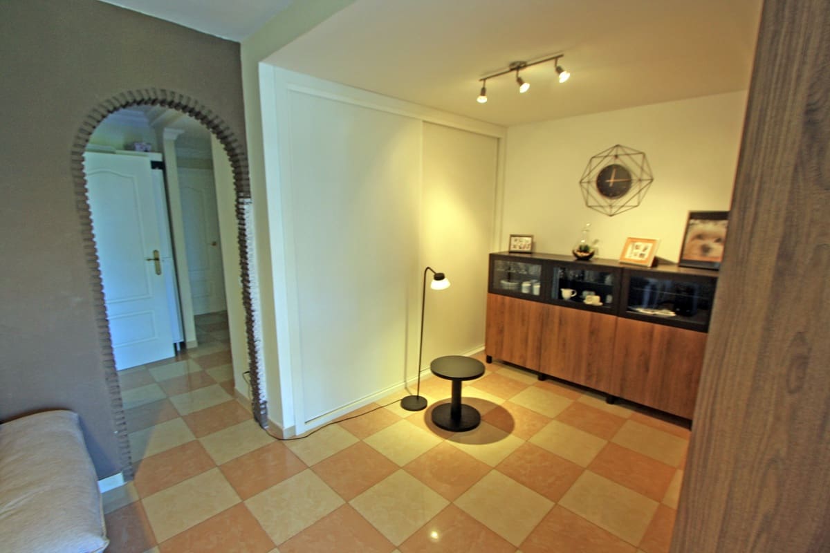 3 Zimmer Apartment zu verkaufen in Denia mit Pool Garage - 330.000 € (Ref: 9944329)