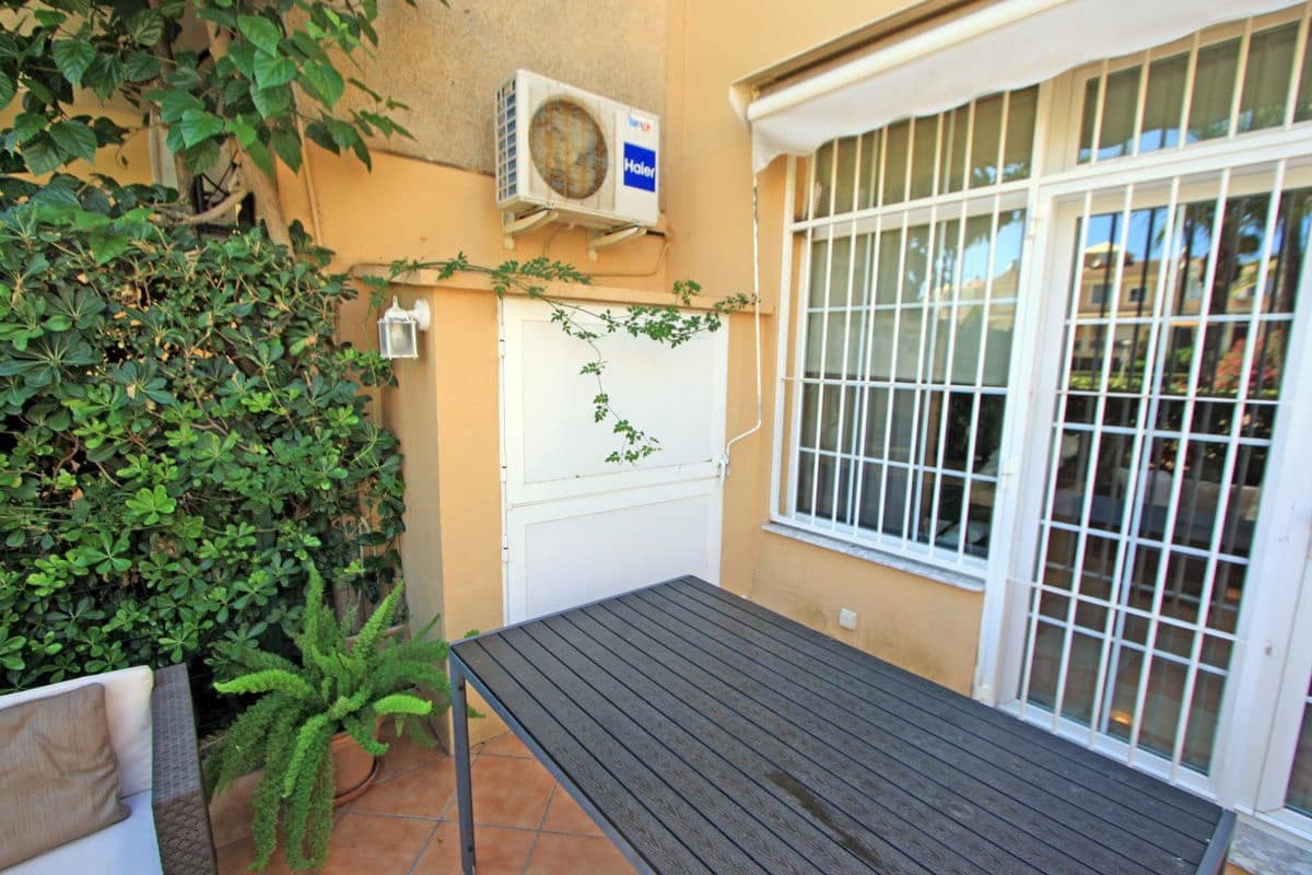 3 Zimmer Apartment zu verkaufen in Denia mit Pool Garage - 330.000 € (Ref: 9944329)