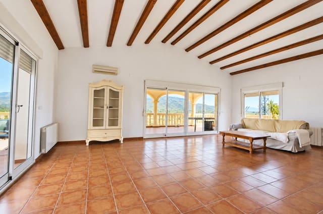 5 camera da letto Villa in vendita in Orba con piscina garage - 645.000 € (Rif: 9946785)