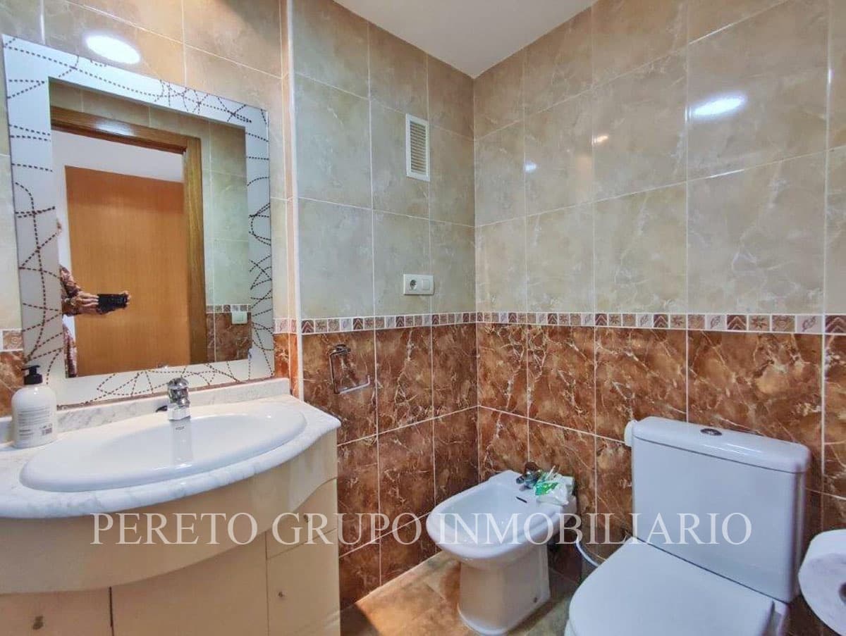 2 soverom Leilighet til salgs i Denia med svømmebasseng garasje - € 339 000 (Ref: 9973802)