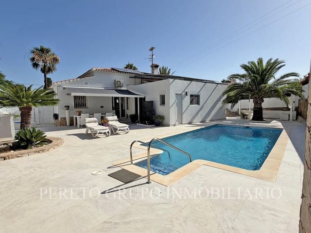 3 soveværelse Villa til salg i El Montgó, Dénia med swimmingpool garage - € 679.000 (Ref: 9989957)