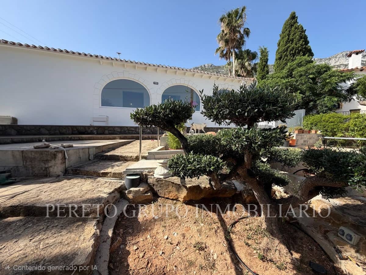3 soveværelse Villa til salg i Denia med swimmingpool garage - € 679.000 (Ref: 9989957)