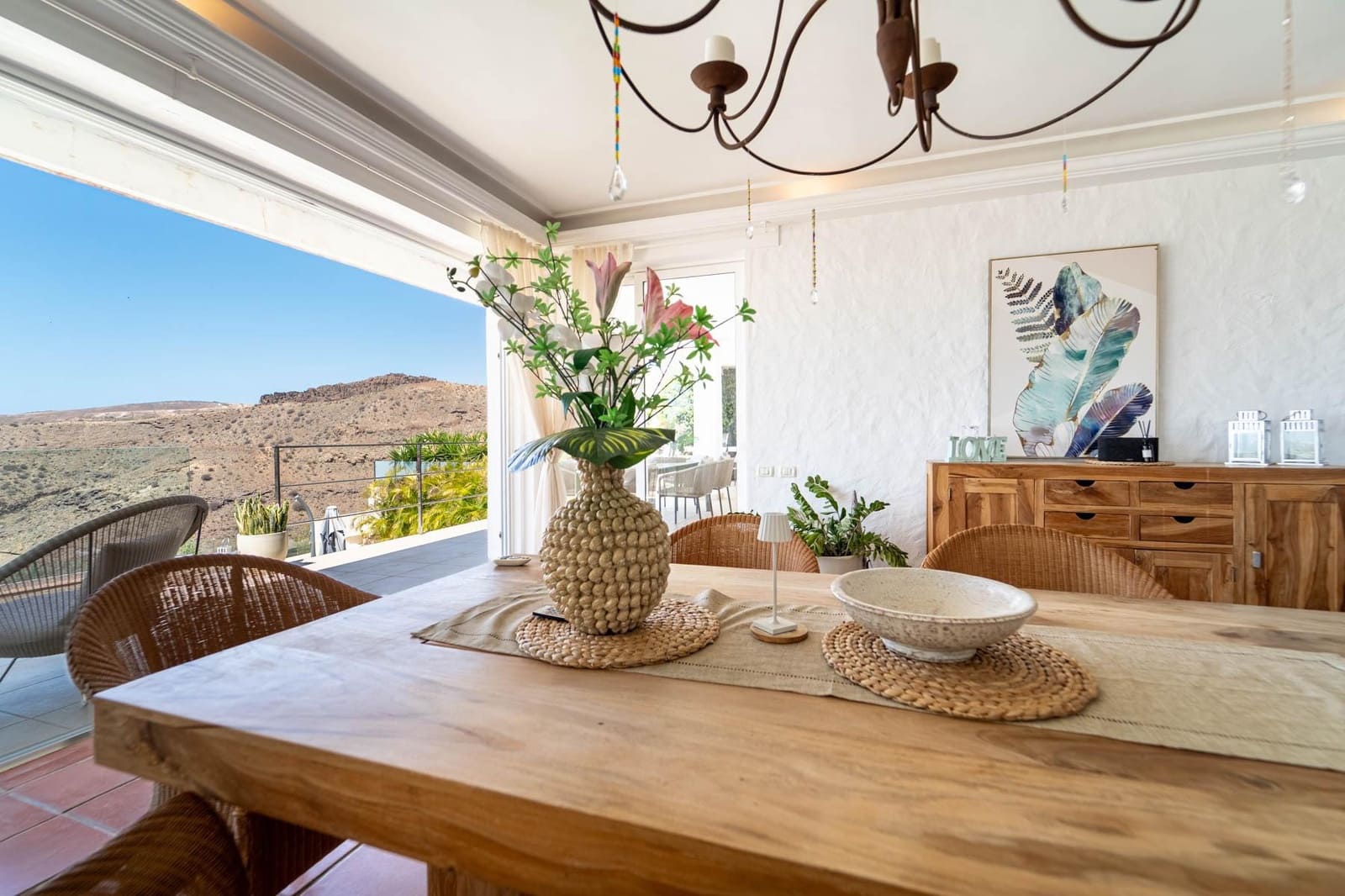 3 bedroom Villa for sale in San Bartolome de Tirajana with pool garage - € 1,200,000 (Ref: 10100425)