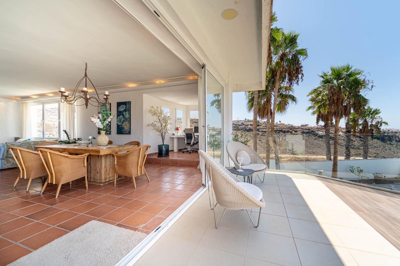3 bedroom Villa for sale in San Bartolome de Tirajana with pool garage - € 1,200,000 (Ref: 10100425)