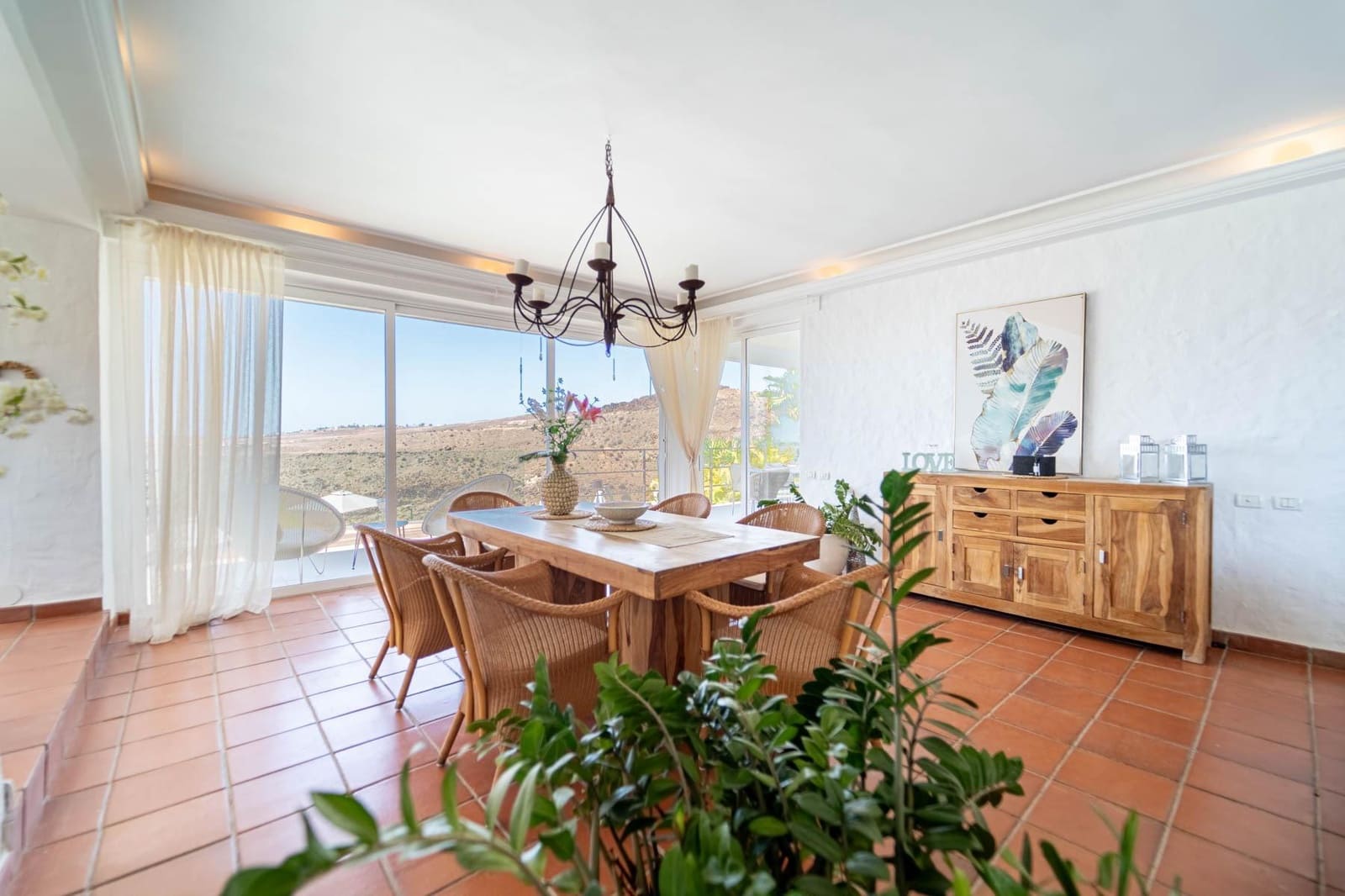 3 bedroom Villa for sale in San Bartolome de Tirajana with pool garage - € 1,200,000 (Ref: 10100425)