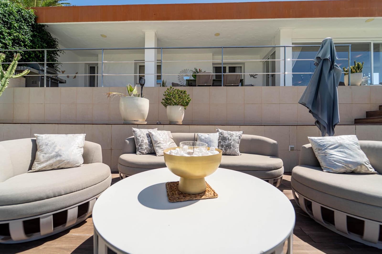 3 bedroom Villa for sale in San Bartolome de Tirajana with pool garage - € 1,200,000 (Ref: 10100425)