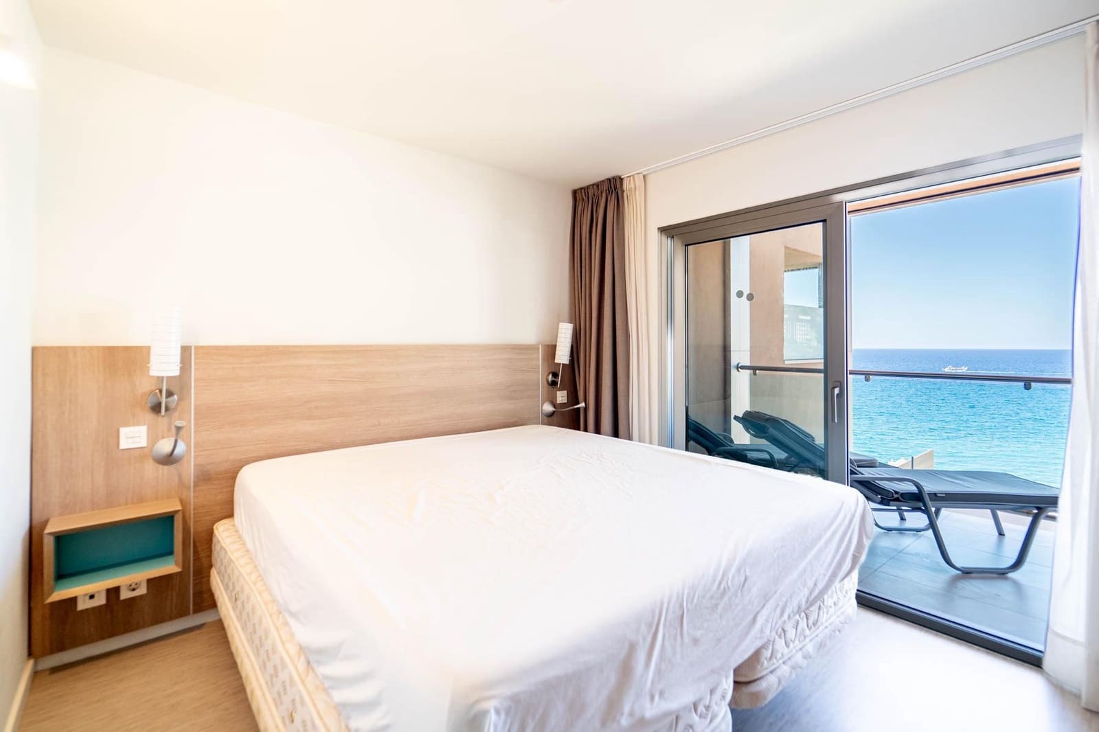 2 makuuhuone Huoneisto myytävänä paikassa Playa del Cura mukana uima-altaan - 425 000 € (Ref: 10109671)
