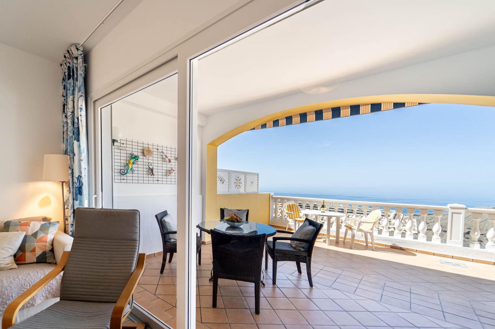 1 bedroom Apartment for sale in Patalavaca with pool - € 359,000 (Ref: 10129430)