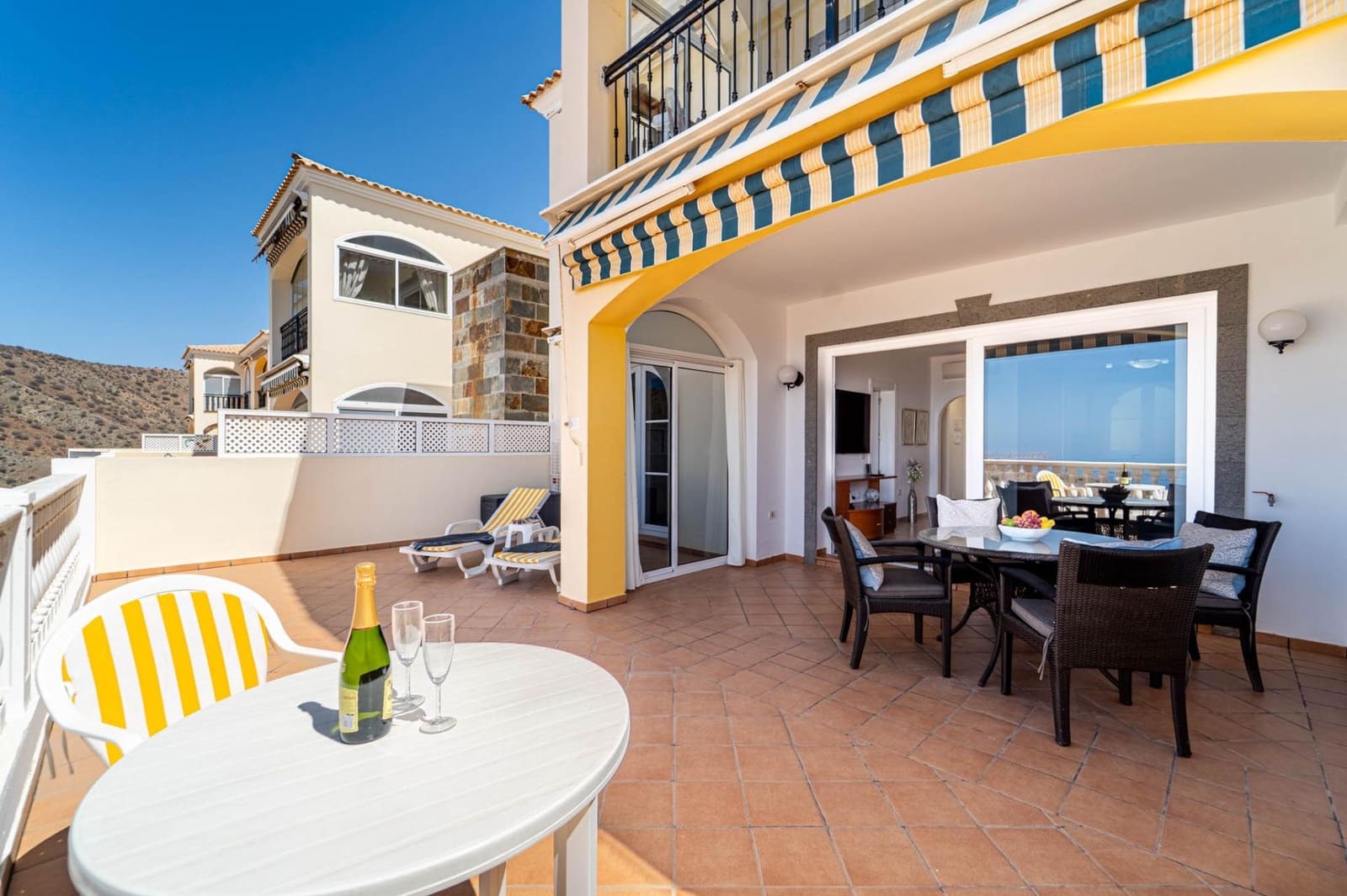 1 bedroom Apartment for sale in Patalavaca with pool - € 359,000 (Ref: 10129430)