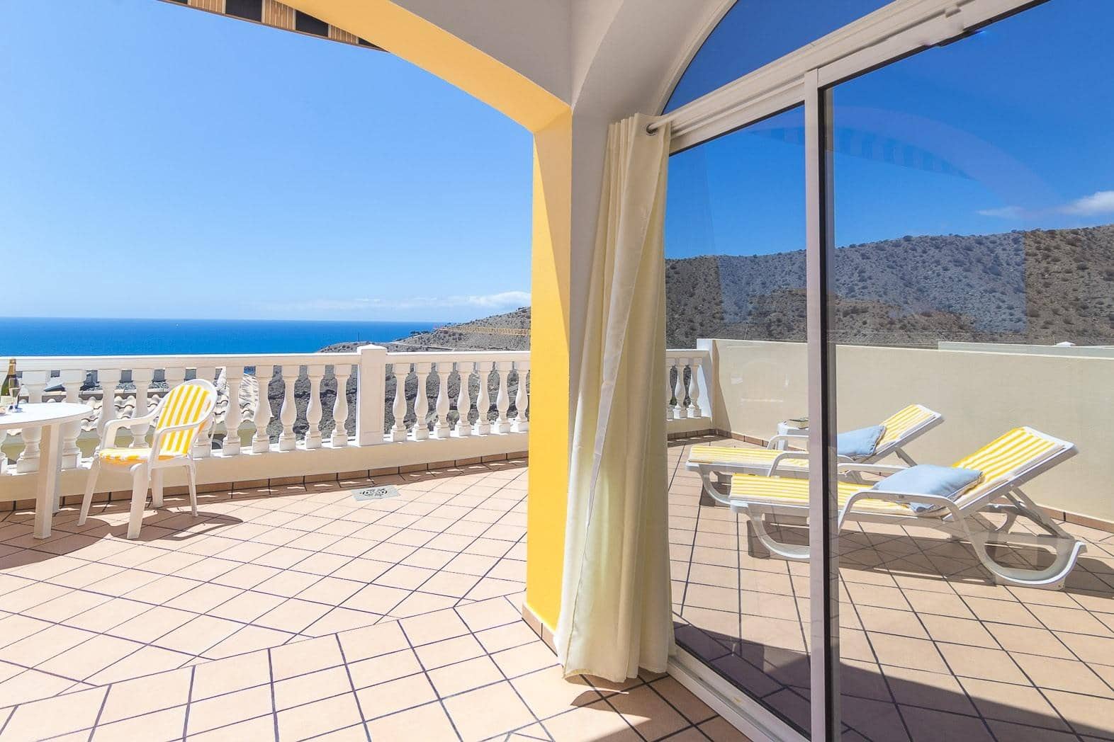 1 bedroom Apartment for sale in Patalavaca with pool - € 359,000 (Ref: 10129430)