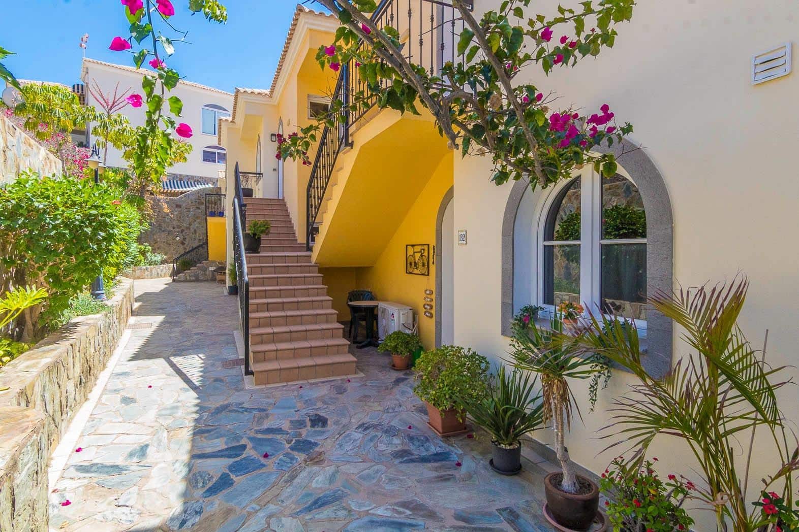 1 bedroom Apartment for sale in Patalavaca with pool - € 359,000 (Ref: 10129430)