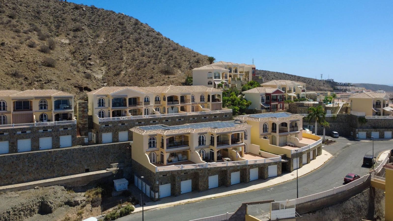 1 bedroom Apartment for sale in Patalavaca with pool - € 359,000 (Ref: 10129430)