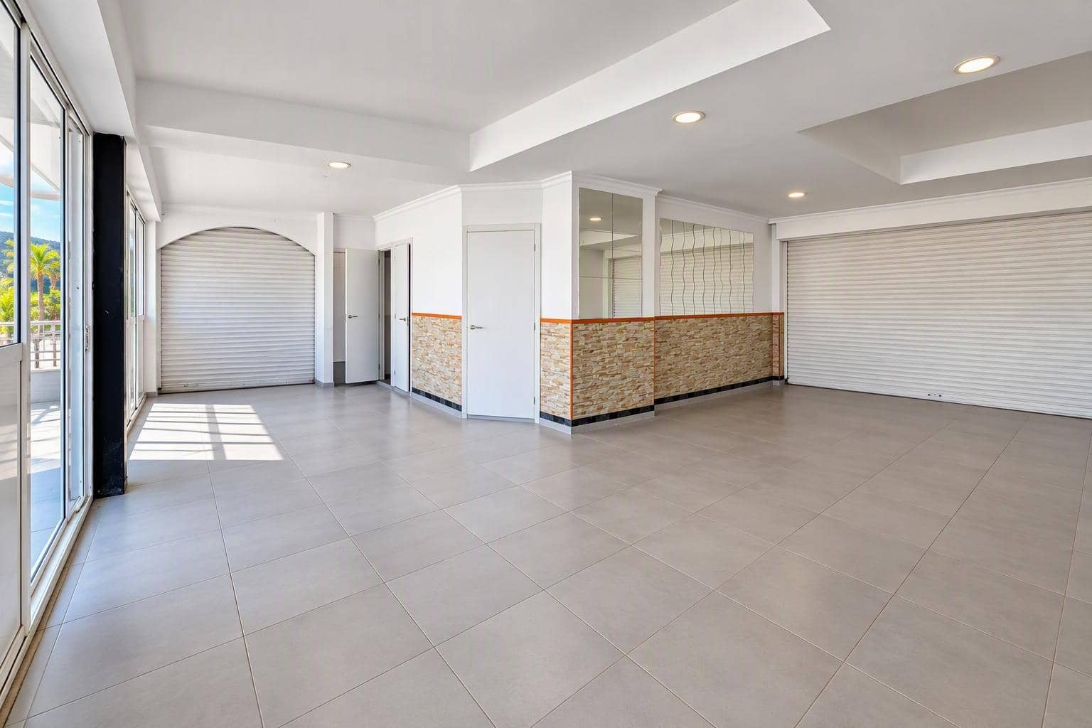 Commercial for sale in Puerto Rico - € 150,000 (Ref: 10165021)