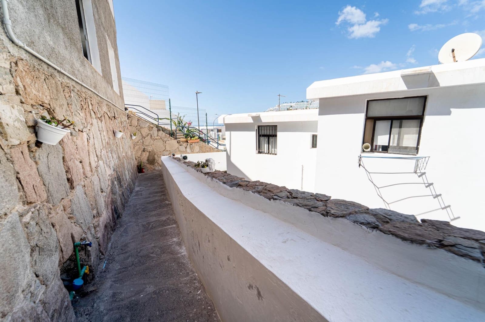 1 soverom Leilighet til salgs i Puerto Rico med svømmebasseng - € 237 000 (Ref: 10177119)