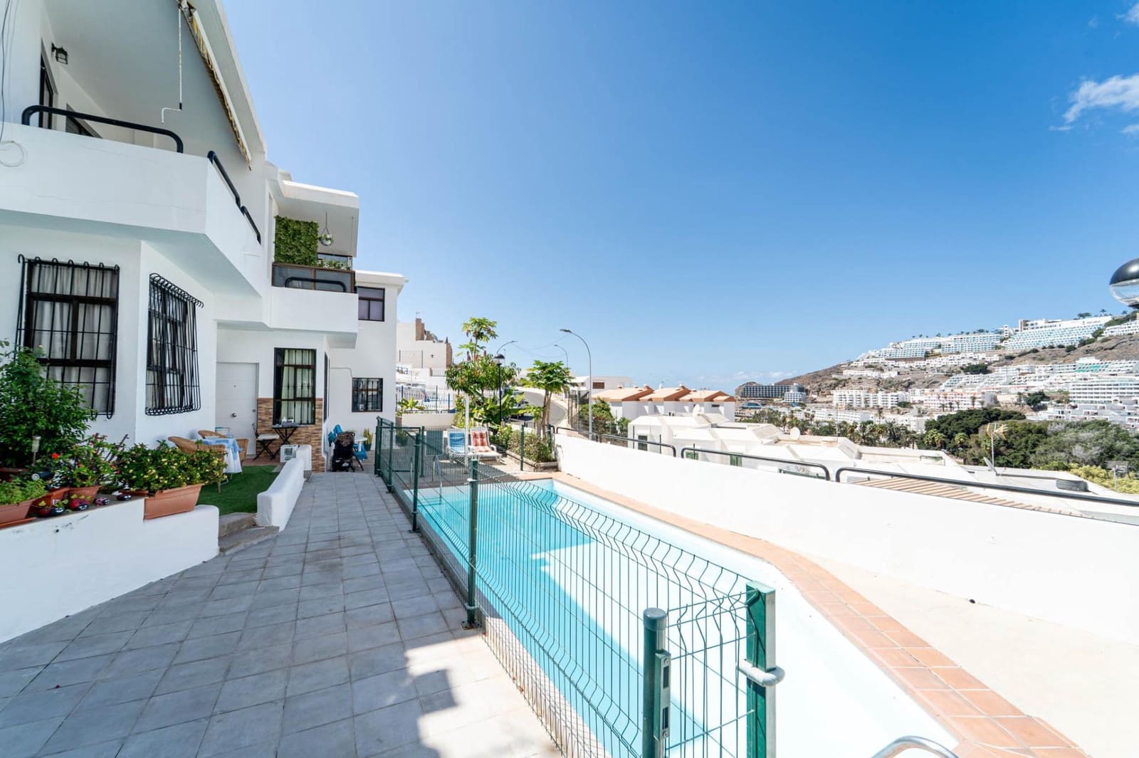 1 soverom Leilighet til salgs i Puerto Rico med svømmebasseng - € 237 000 (Ref: 10177119)