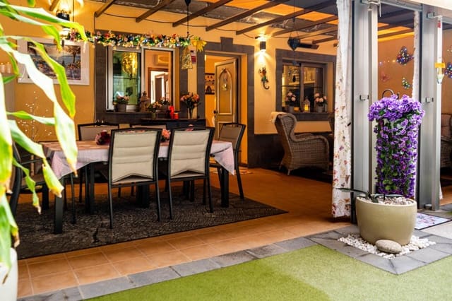 2 soverom Leilighet til salgs i Puerto Rico, Mogán med svømmebasseng garasje - € 320 000 (Ref: 10180601)