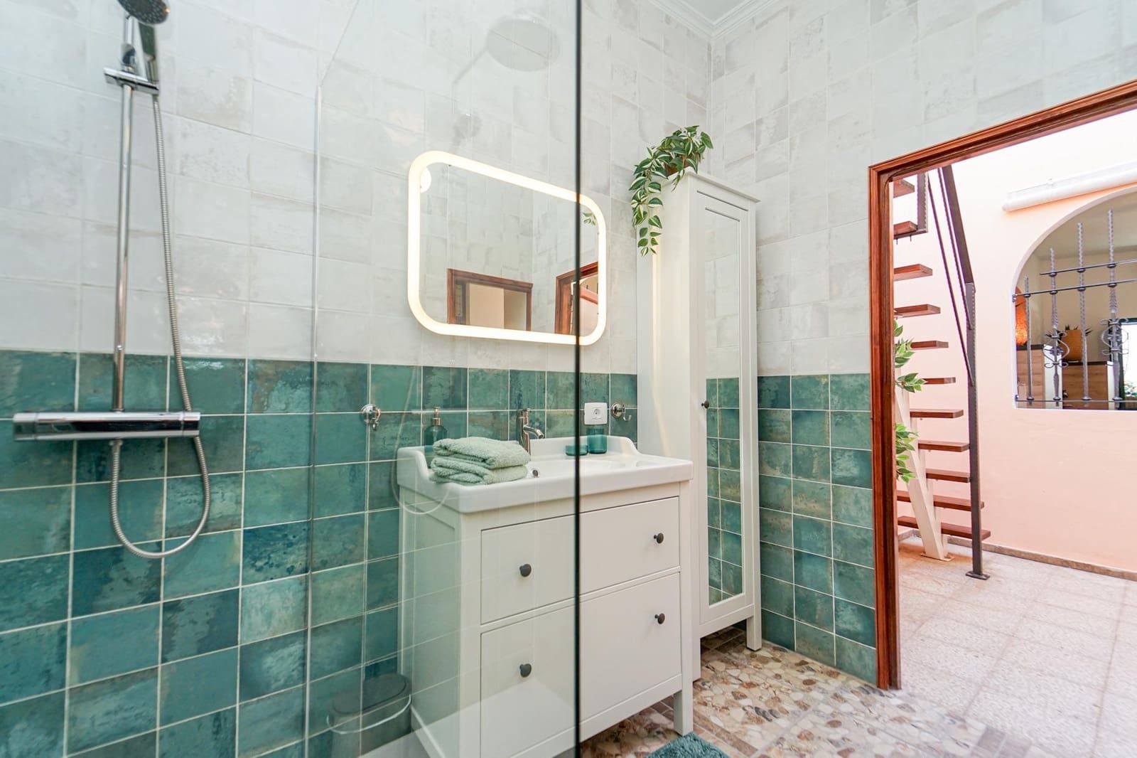 2 slaapkamer Huis te koop in Mogan - € 395.000 (Ref: 8610719)