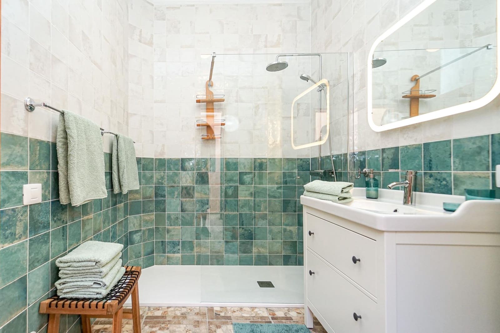 2 slaapkamer Huis te koop in Mogan - € 395.000 (Ref: 8610719)