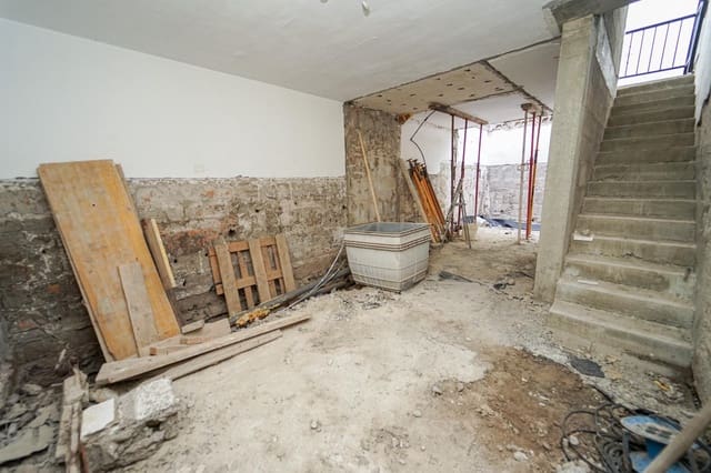 4 quarto Moradia em Banda para venda em Mogán - 265 000 € (Ref: 8623719)