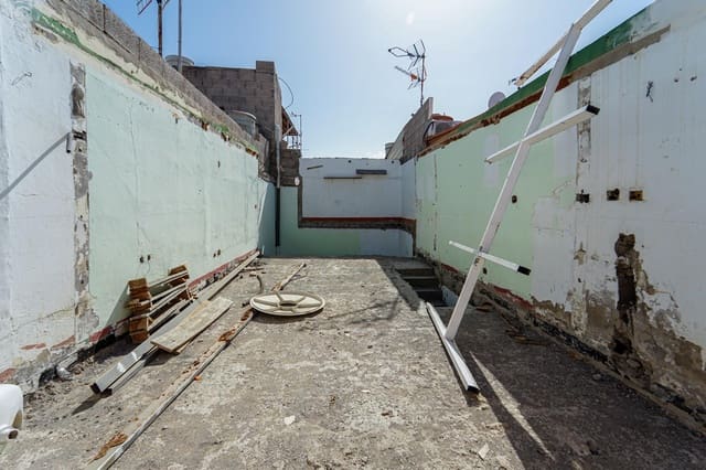 4 quarto Moradia em Banda para venda em Mogán - 265 000 € (Ref: 8623719)