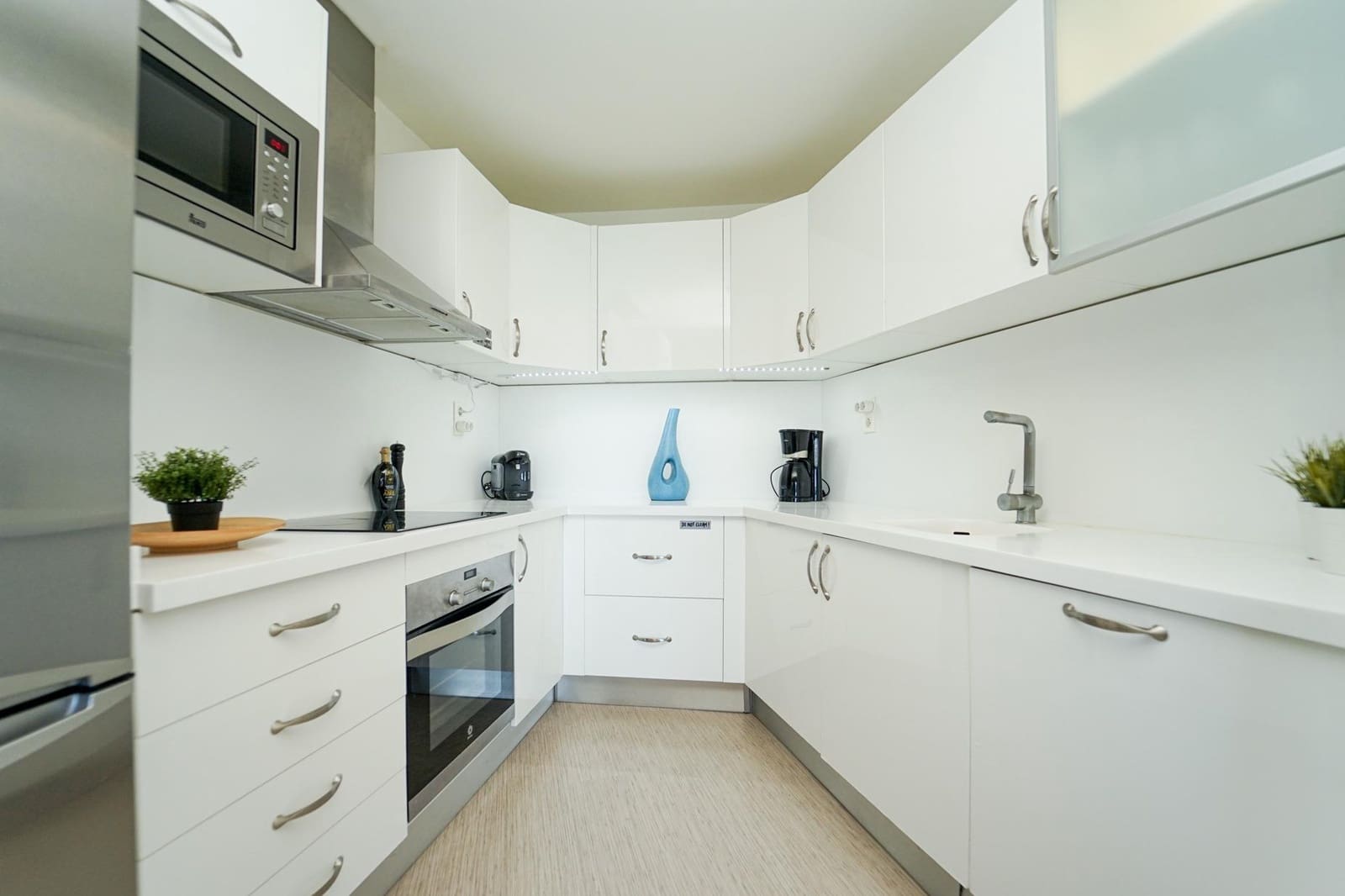 2 soveværelse Lejlighed til salg i Playa del Cura med swimmingpool - € 545.000 (Ref: 8825140)