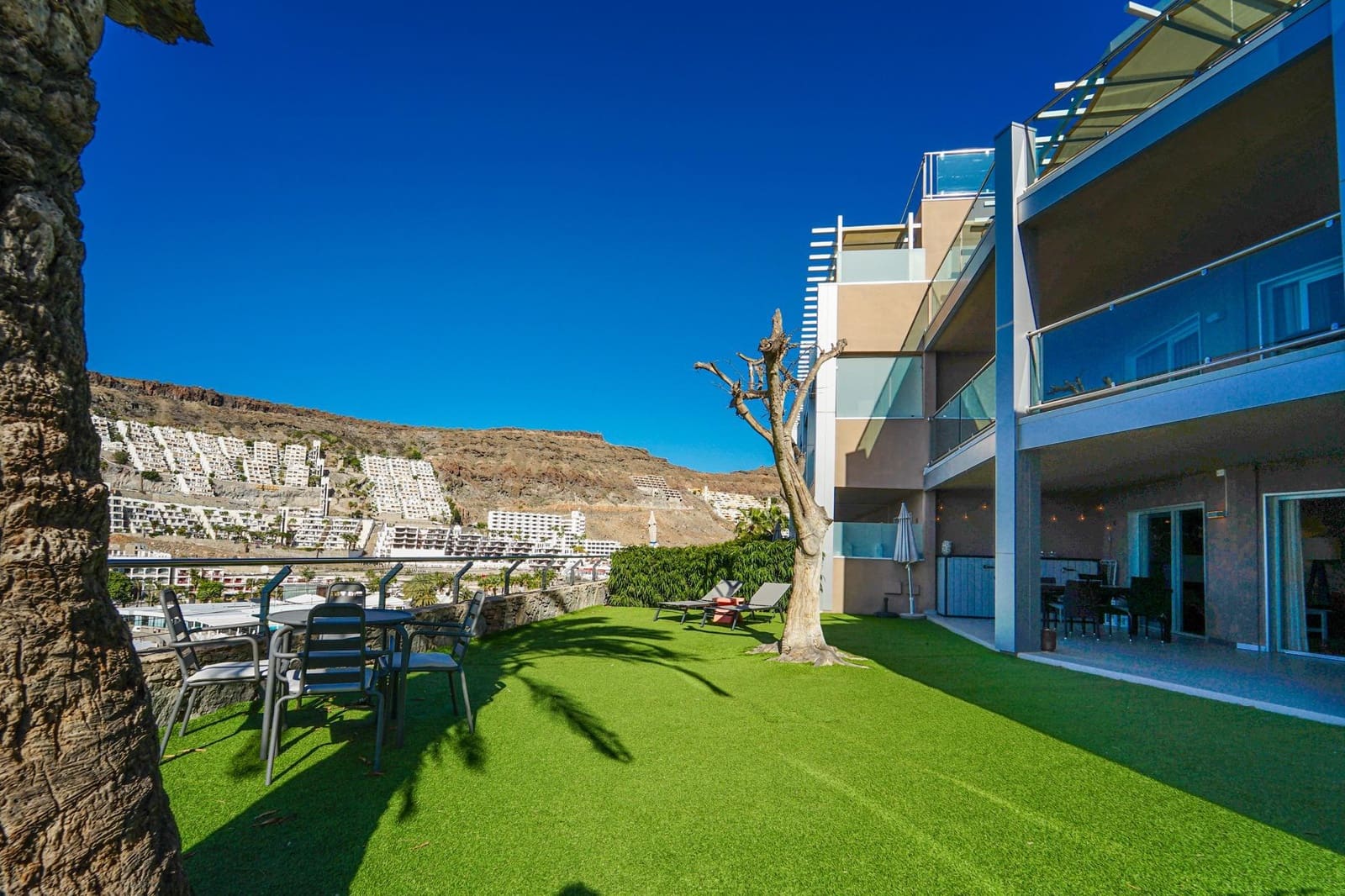 2 soveværelse Lejlighed til salg i Playa del Cura med swimmingpool - € 545.000 (Ref: 8825140)