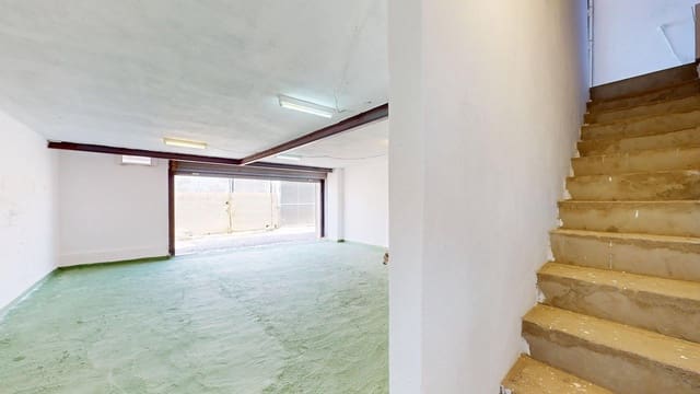 4 bedroom Finca/Country House for sale in San Bartolomé de Tirajana with pool garage - € 248,000 (Ref: 9036907)